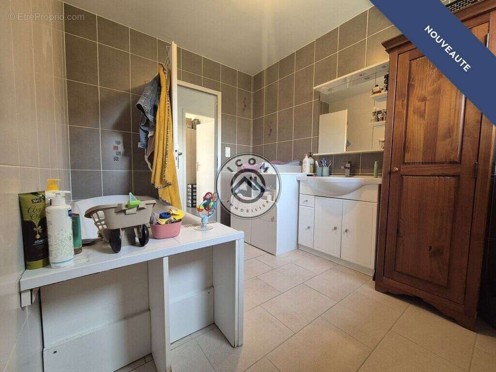 Maison à AULNOYE-AYMERIES