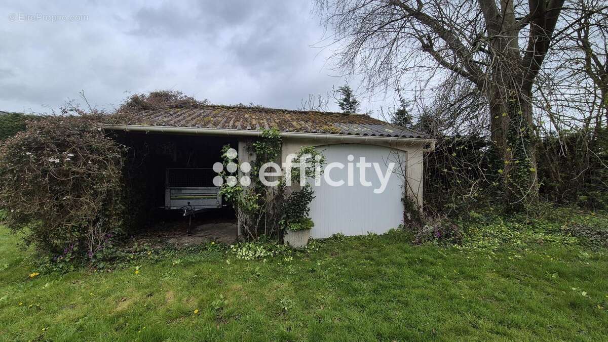 Maison à LE MOLAY-LITTRY