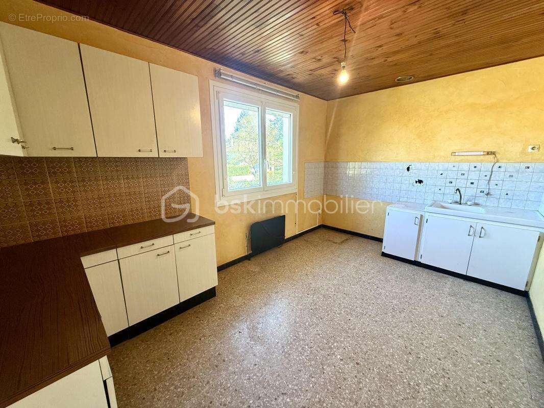 Maison à SAINT-LEGER-SUR-ROANNE