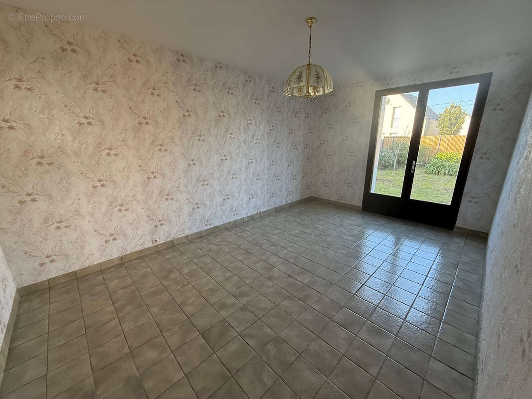 Maison à LE POULIGUEN