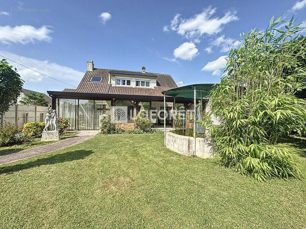 Maison à CHAUMONTEL