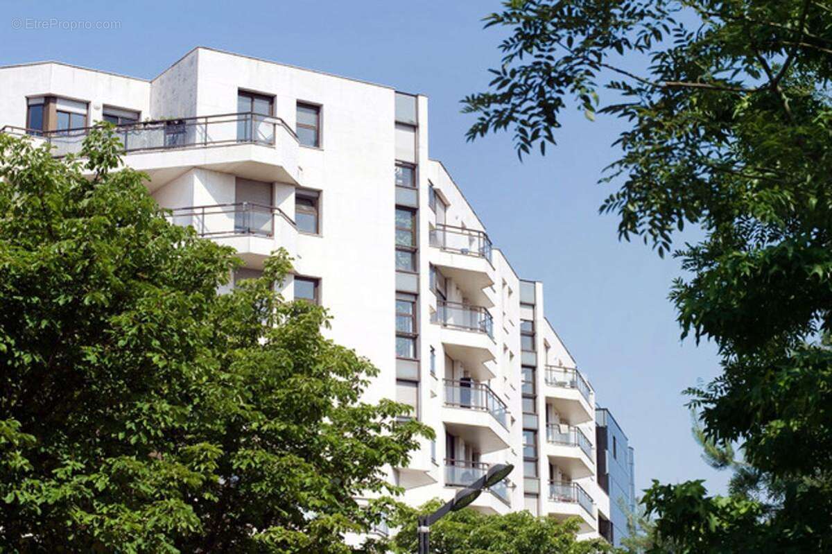 Appartement à LEVALLOIS-PERRET