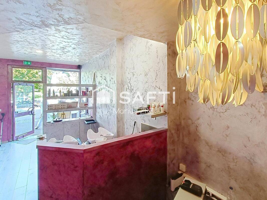 Photo 1 - Commerce à CREIL