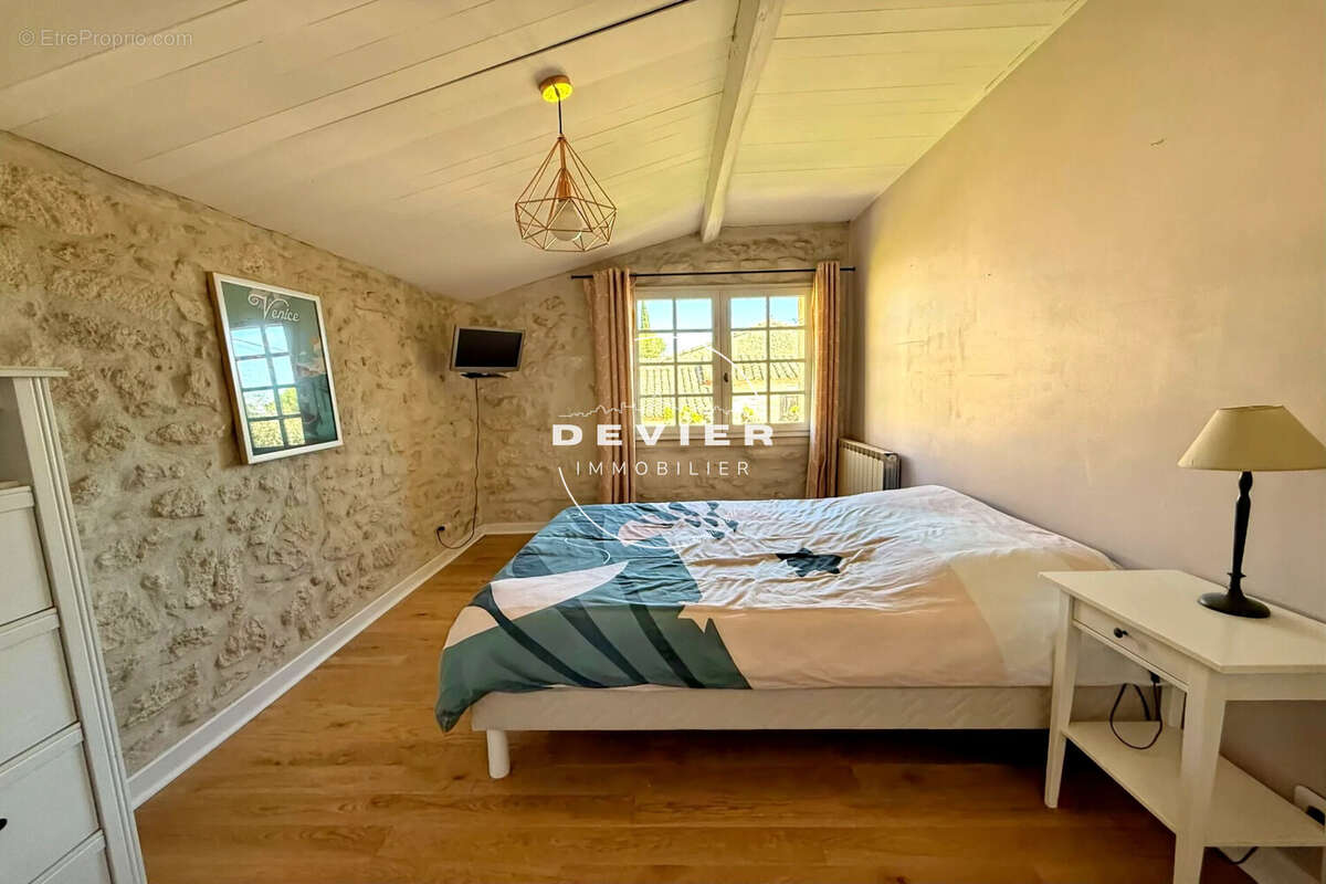 Maison 140 m² à Castries  - photo 9