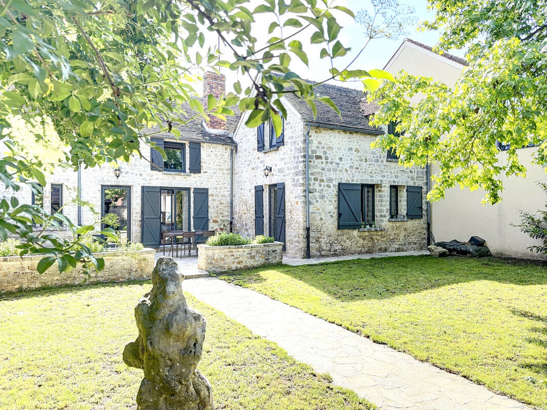 Maison à MILLY-LA-FORET