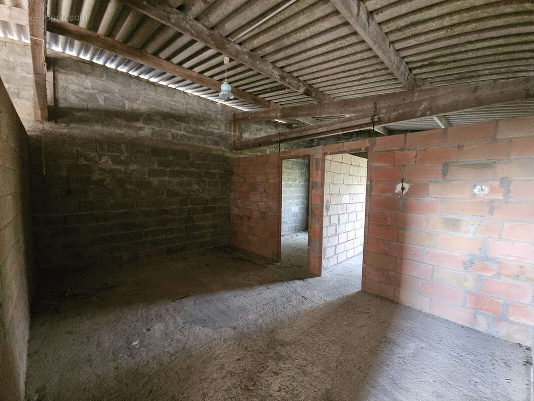 Commerce à LONGUEVILLE