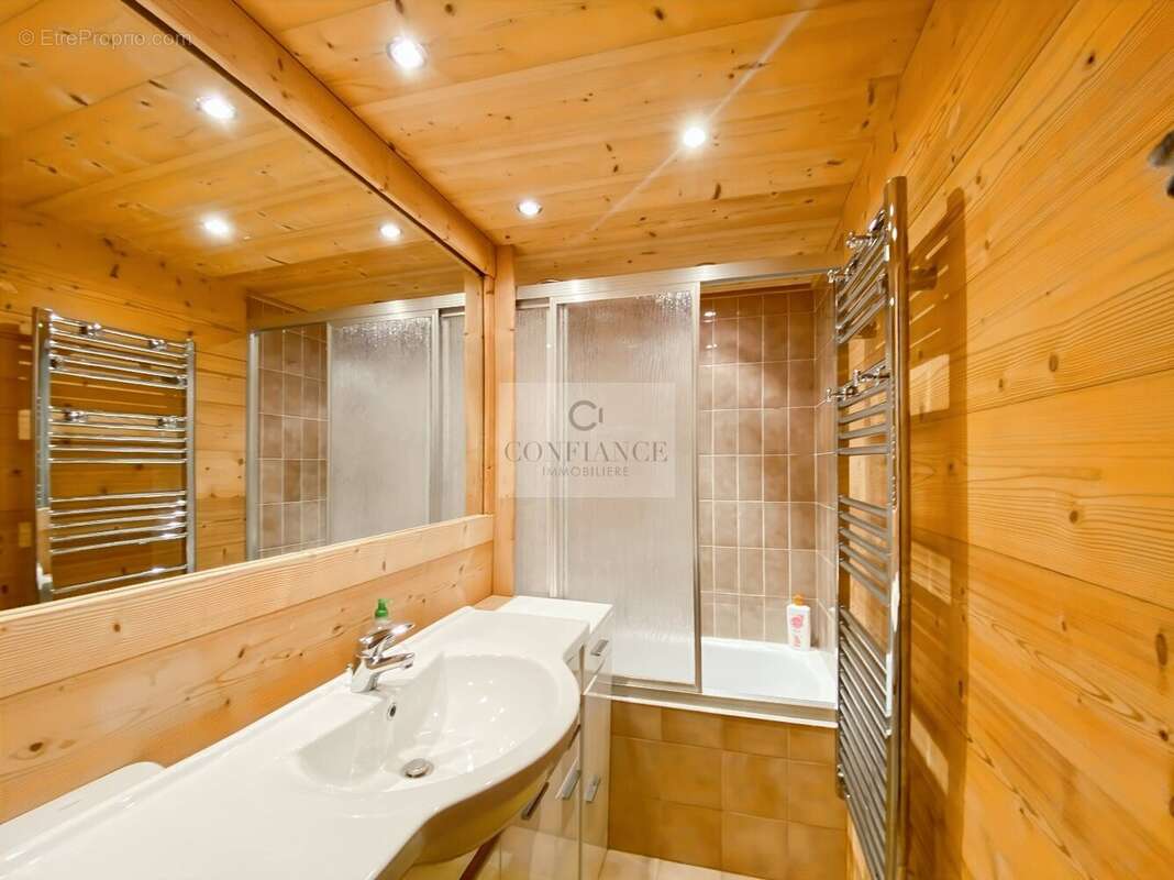 Appartement à SAINT-ETIENNE-DE-TINEE