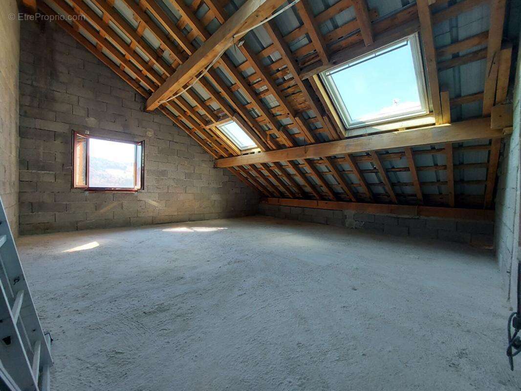 Appartement à TALLOIRES