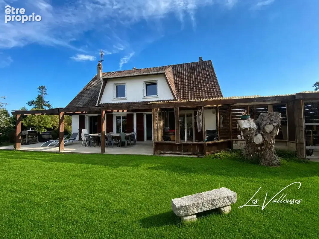 Maison à OUVILLE-LA-RIVIERE