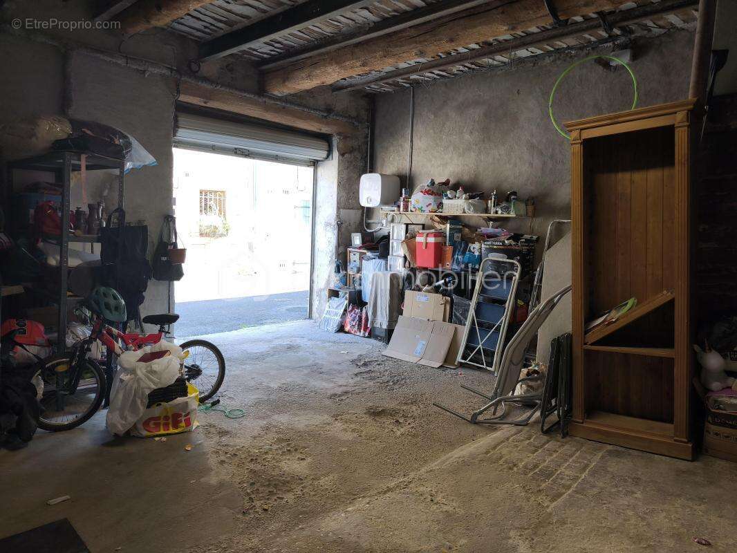 Maison à SAINTE-TULLE