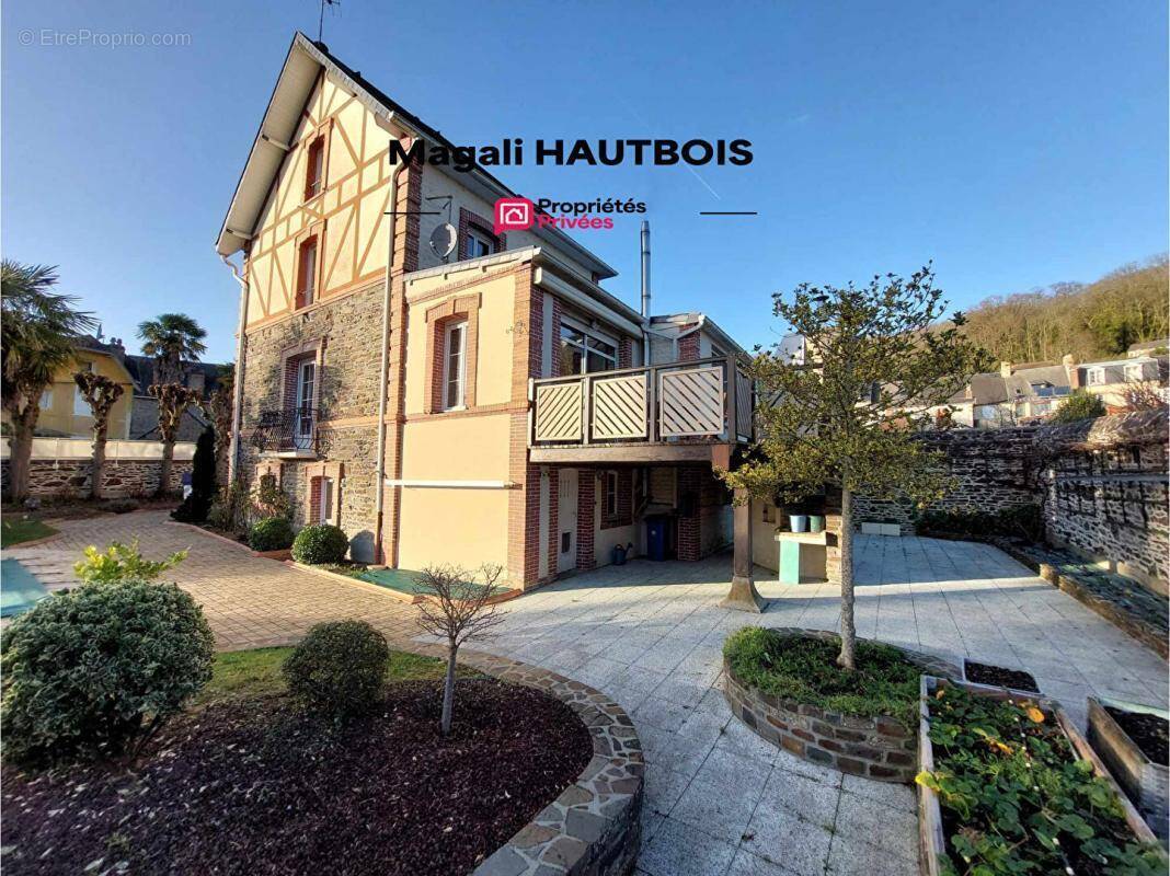 Maison à SAINT-JEAN-LE-THOMAS