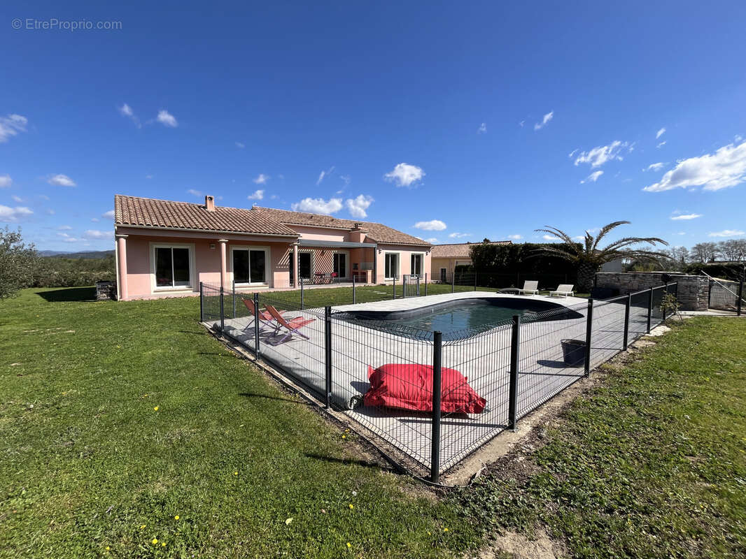Maison à GINESTAS