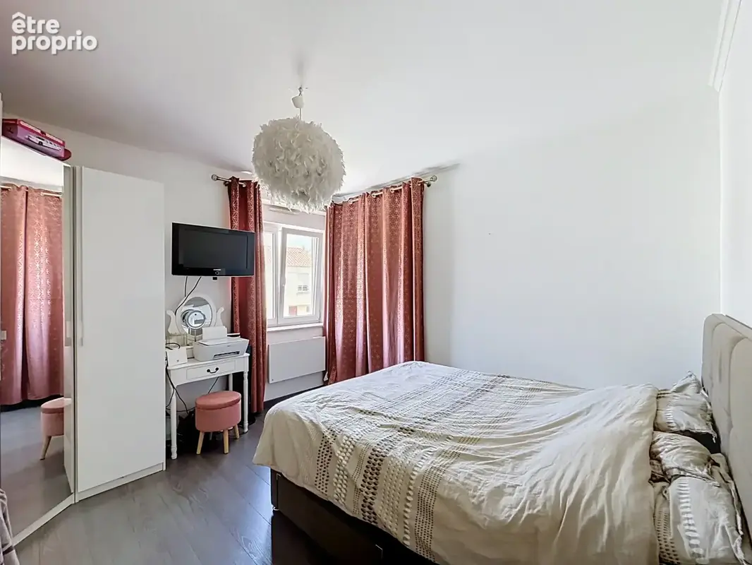 Appartement F2 bis   54,38 m2   Terrasse   Parking   Cave - photo 5