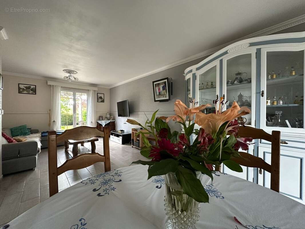 Maison à LIVRY-SUR-SEINE