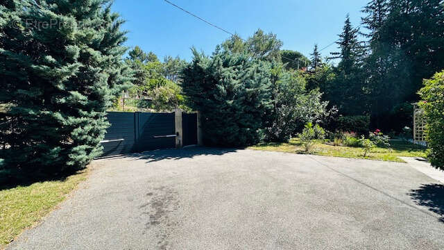 Maison à VAISON-LA-ROMAINE