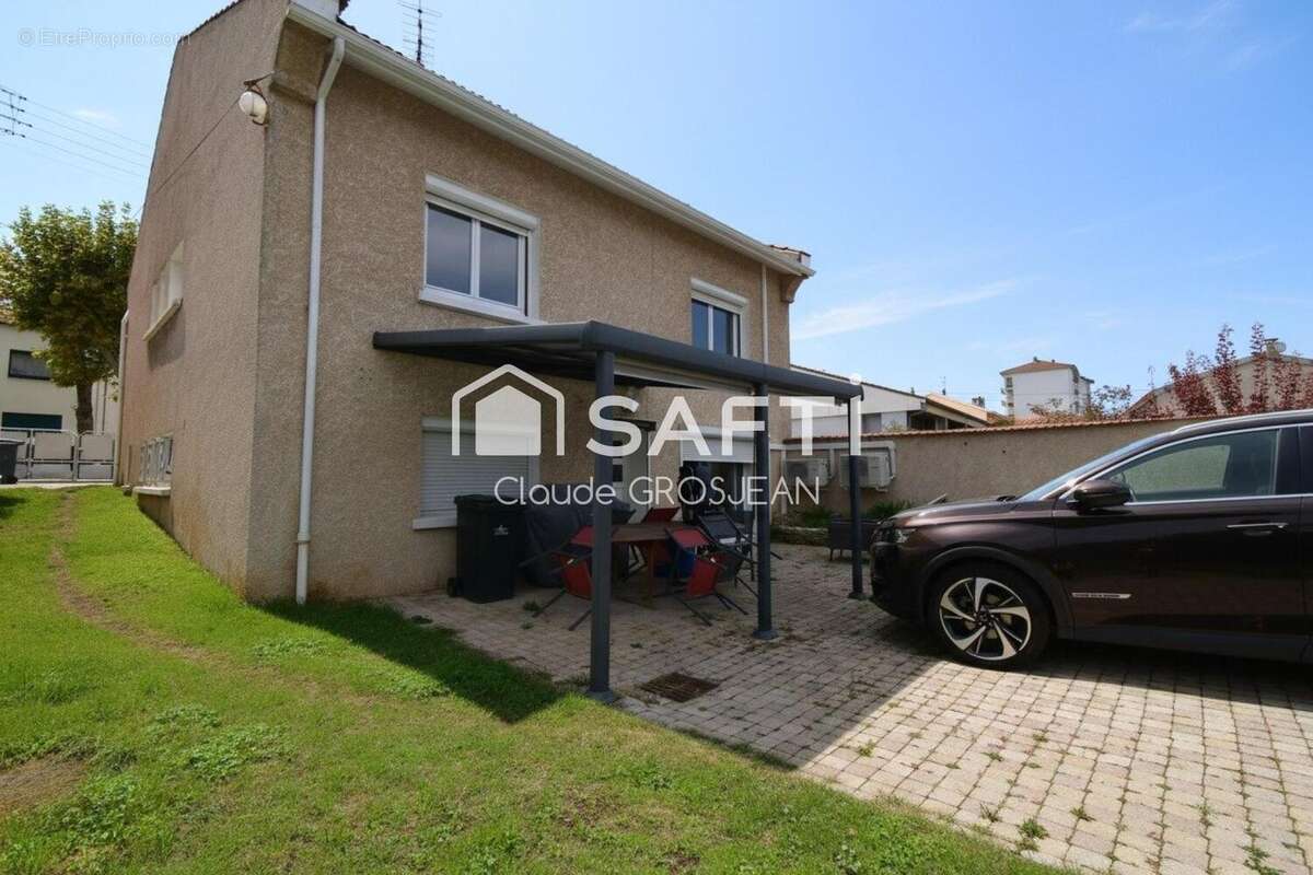 Photo 2 - Maison à ROUSSILLON