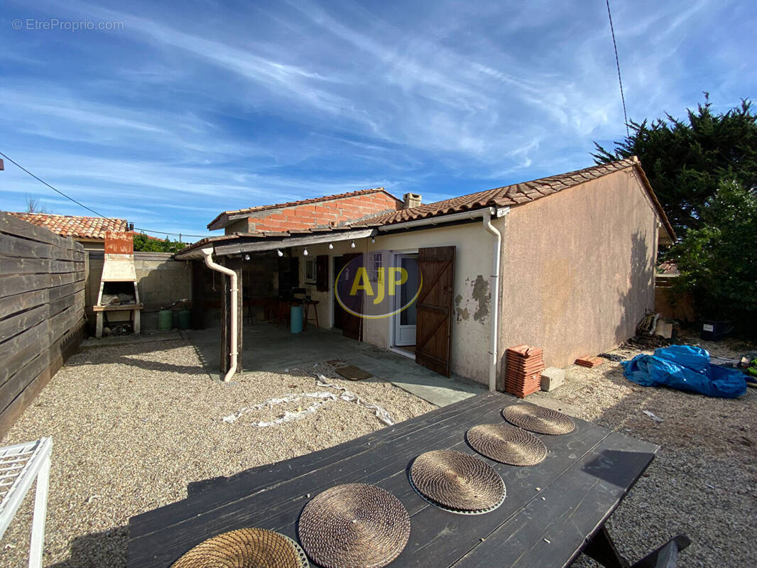 Maison à VENDAYS-MONTALIVET