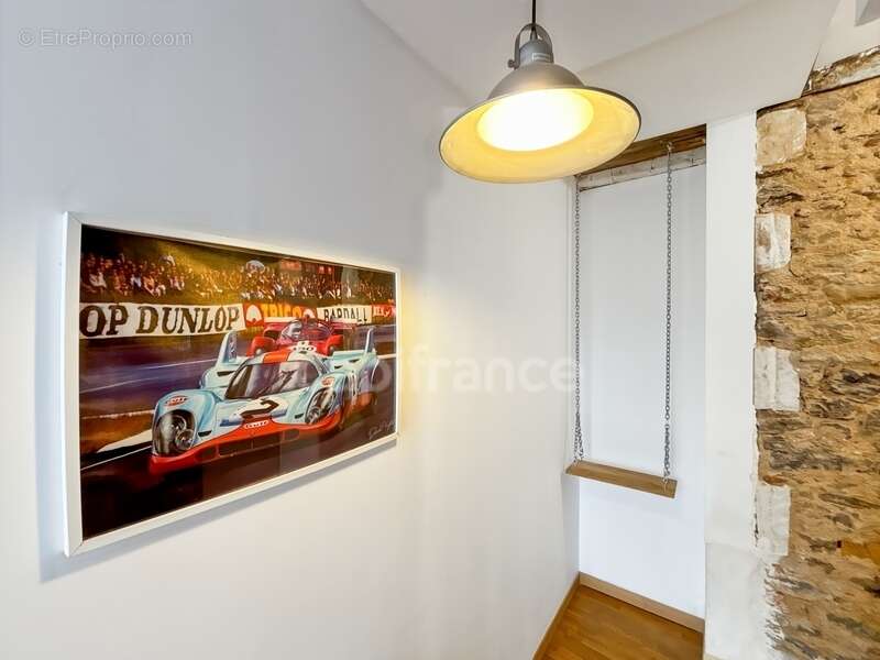 Maison à MONCE-EN-BELIN