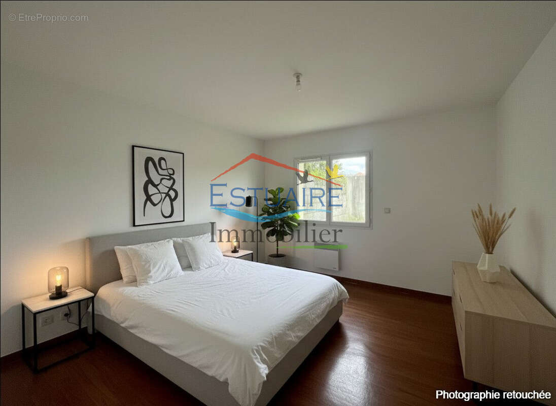 Maison à LES TOUCHES