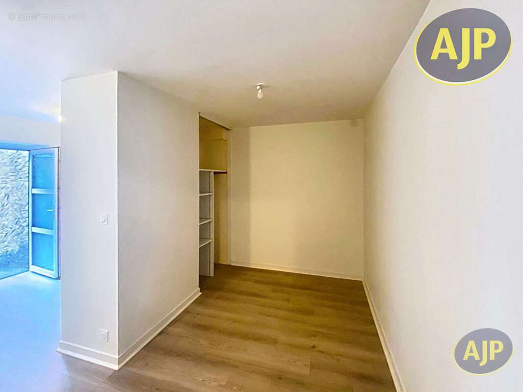 Appartement Nantes proche CHU T1 bis de 32 m2 - photo 4