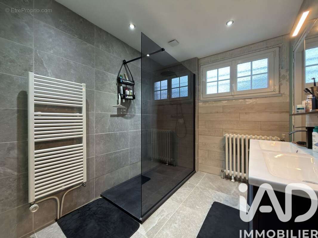 Photo 5 - Maison à MONTACHER-VILLEGARDIN