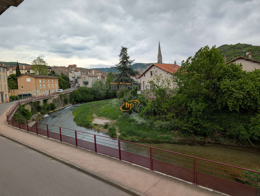Appartement à SAINT-AFFRIQUE