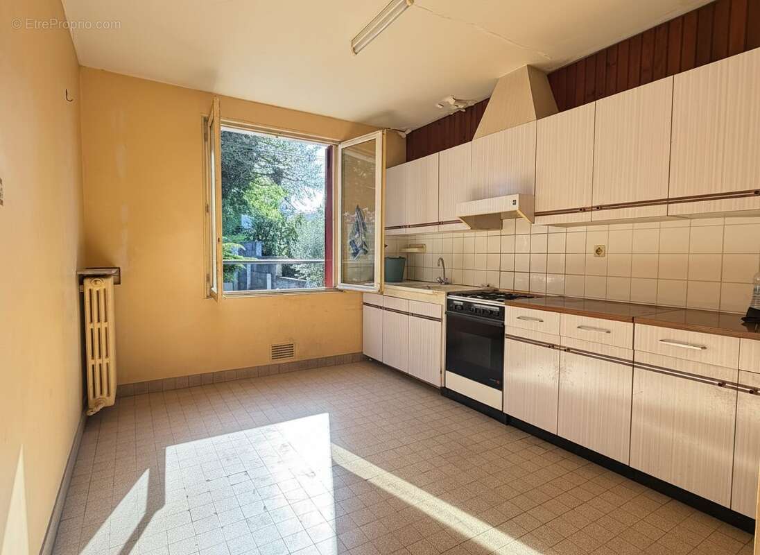 Maison à MONTLIGNON