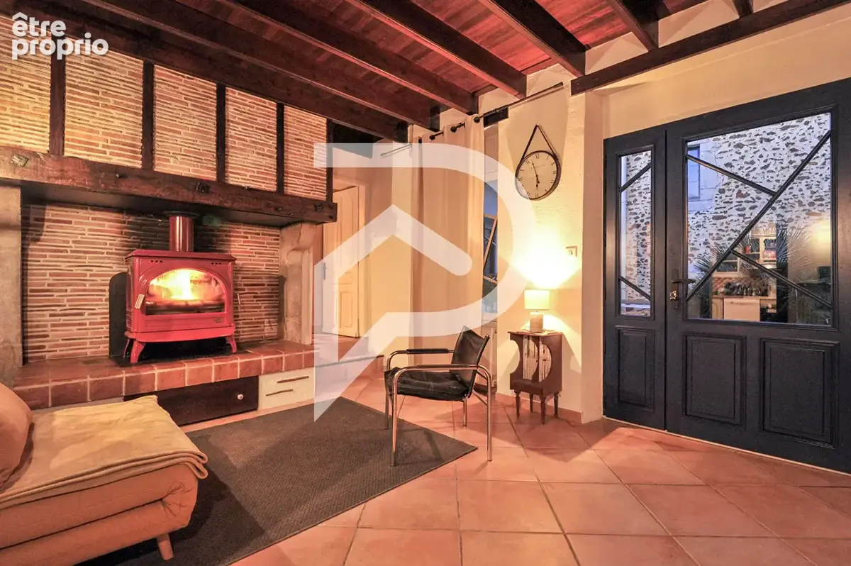 Ensemble immobilier de caractère, avec piscine, gîte et dépendance TILH - photo 5