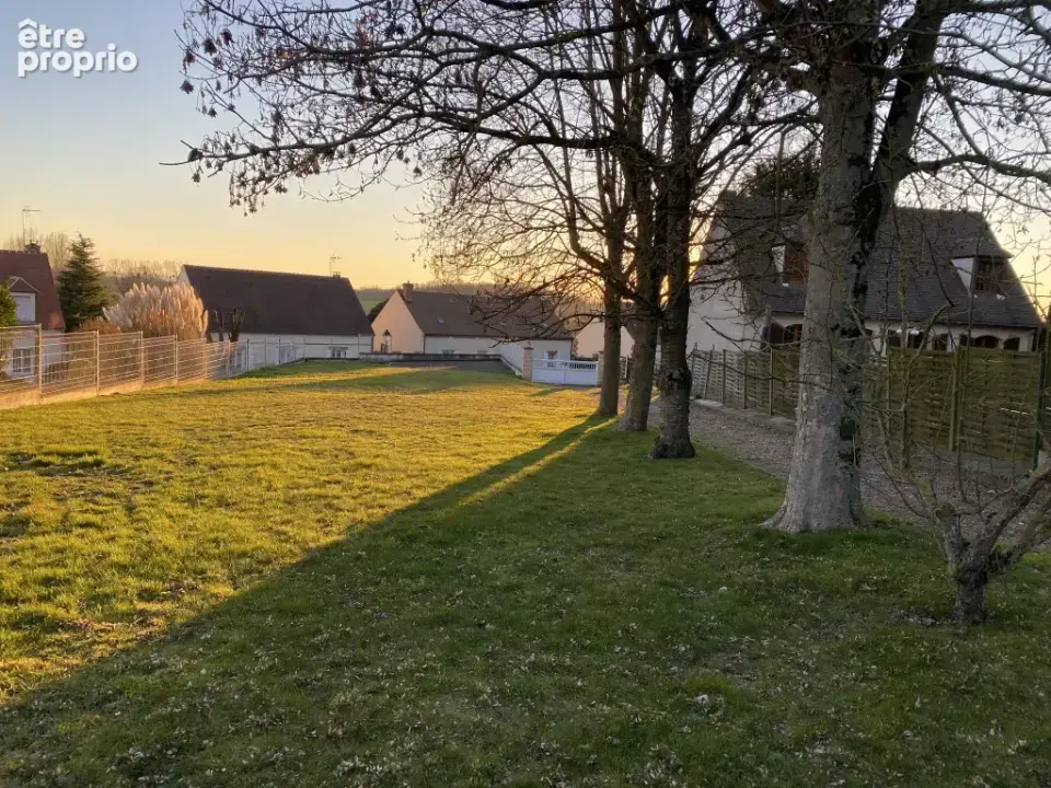 Terrain à JONQUIERES