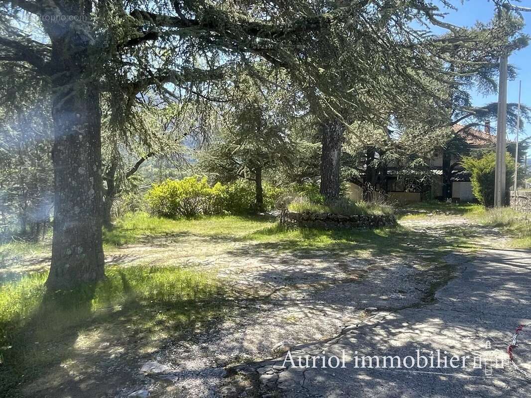 Maison à PLAN-D'AUPS-SAINTE-BAUME