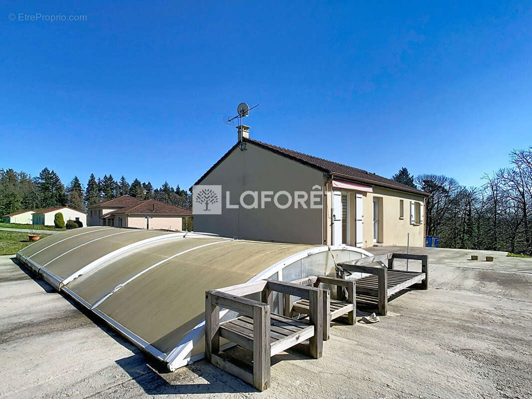 Maison à SAINT-PRIEST-TAURION