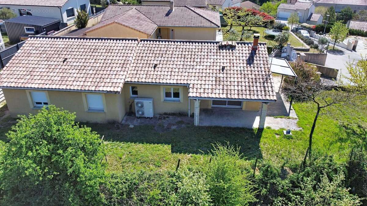 Maison à SAINT-DONAT-SUR-L'HERBASSE