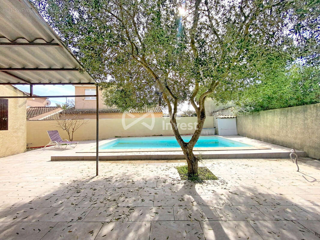 Maison à SAINT-JEAN-DE-VEDAS