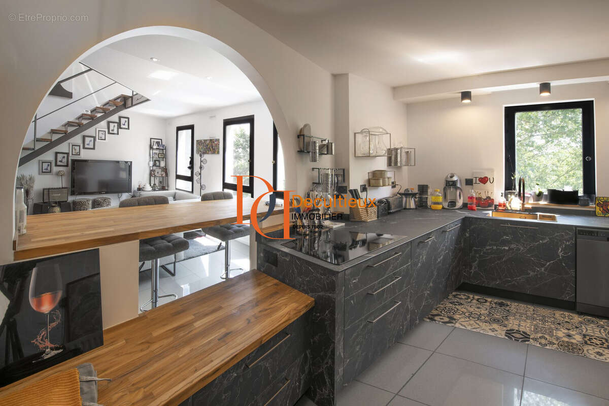 Appartement à LYON-4E