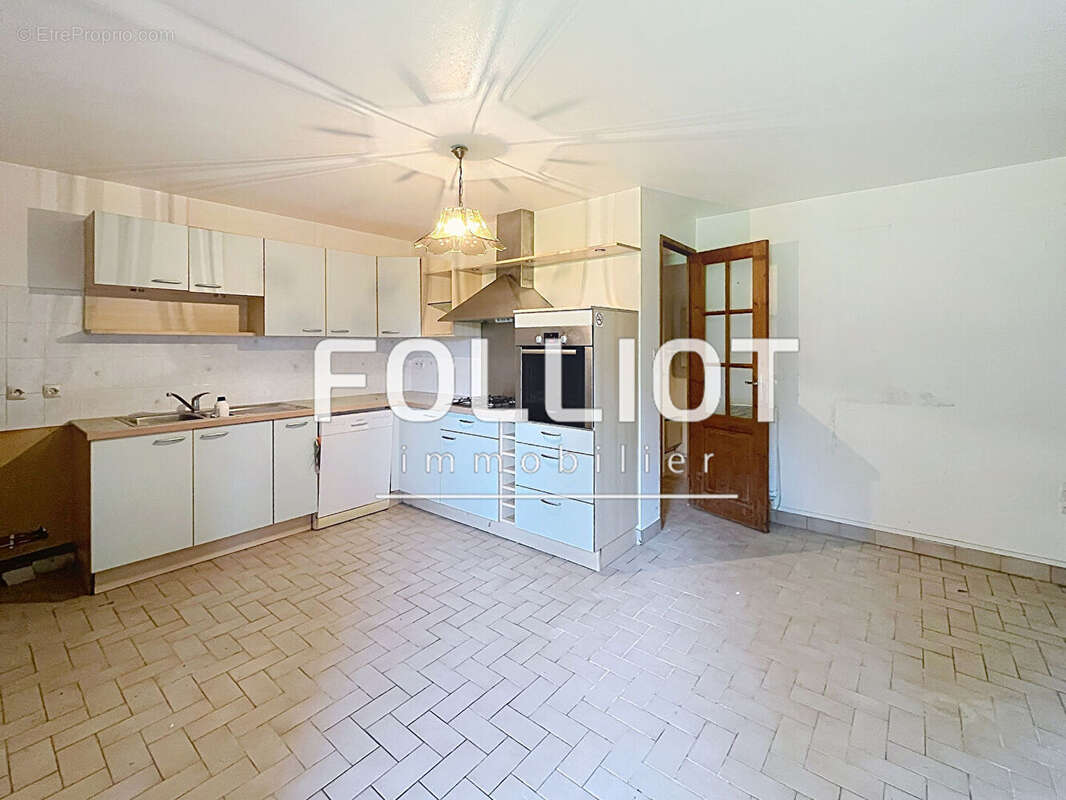 Maison à vendre à Saint Aubin des Préaux - Réf 12557DH - photo 17