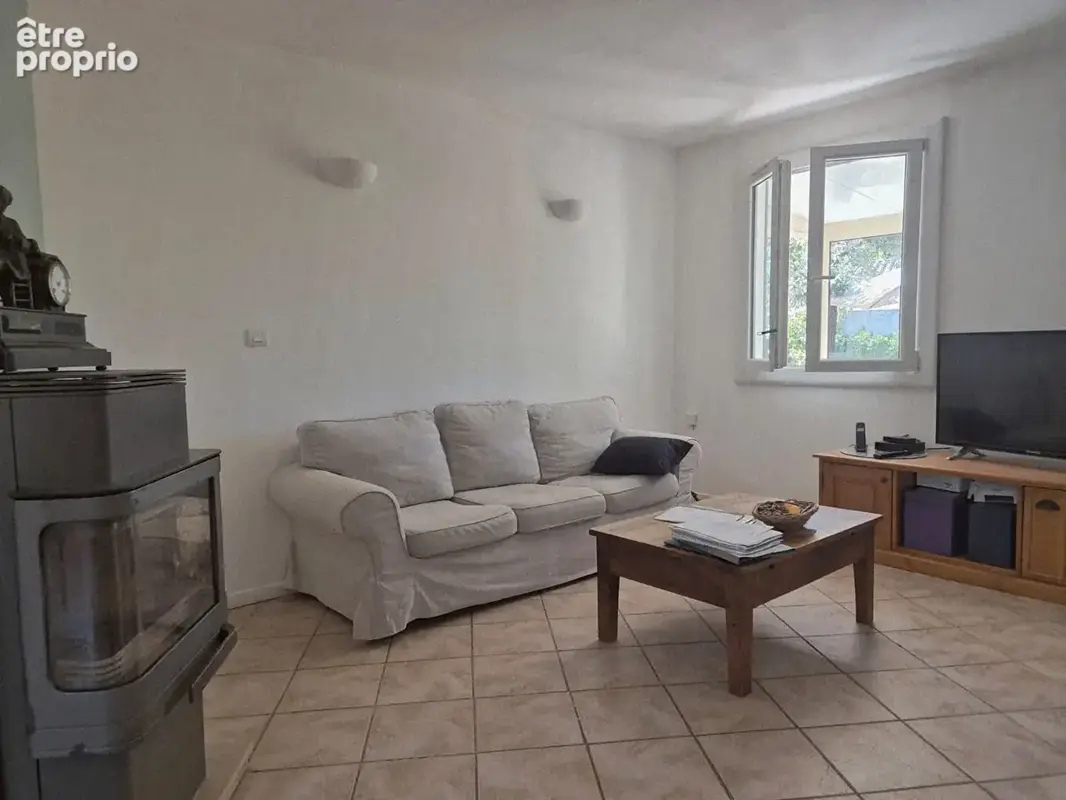 Maison Garéoult 4 pièces 110m² + T2 de 28m² au calme. - photo 7