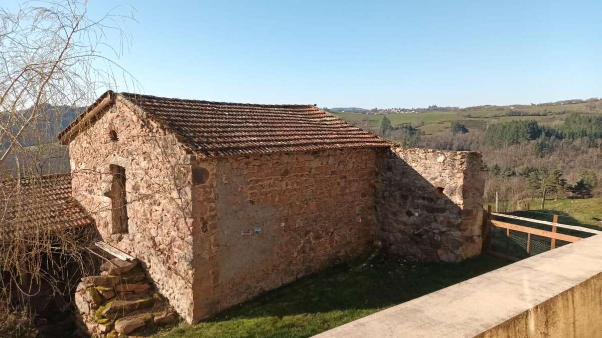 Corps de ferme  Bully avec une maison d'habitation de 107 m² rénovée - photo 5