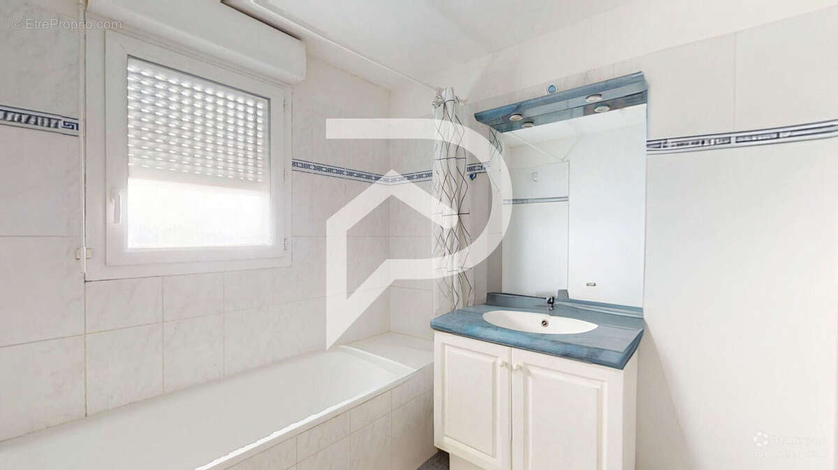 Appartement à CHANTELOUP-LES-VIGNES