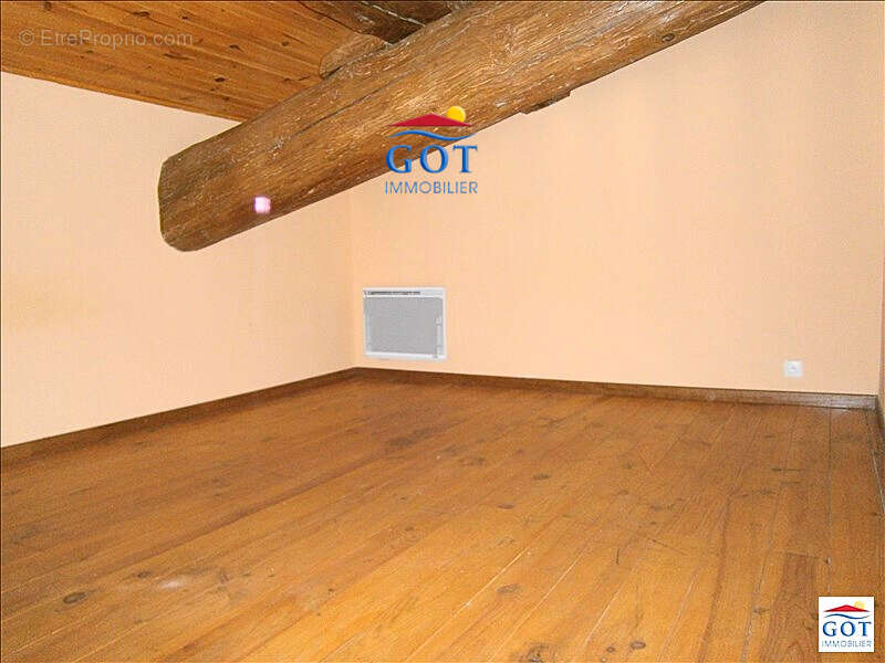 Appartement à SAINT-LAURENT-DE-LA-SALANQUE