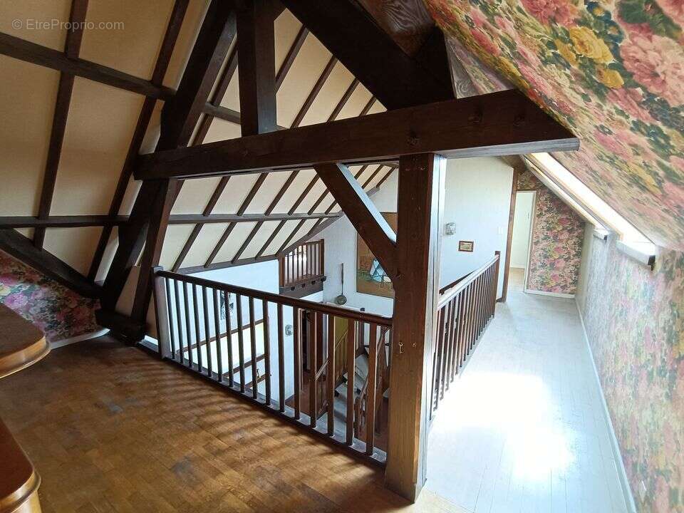 Maison à SAINT-CYR-SUR-MENTHON