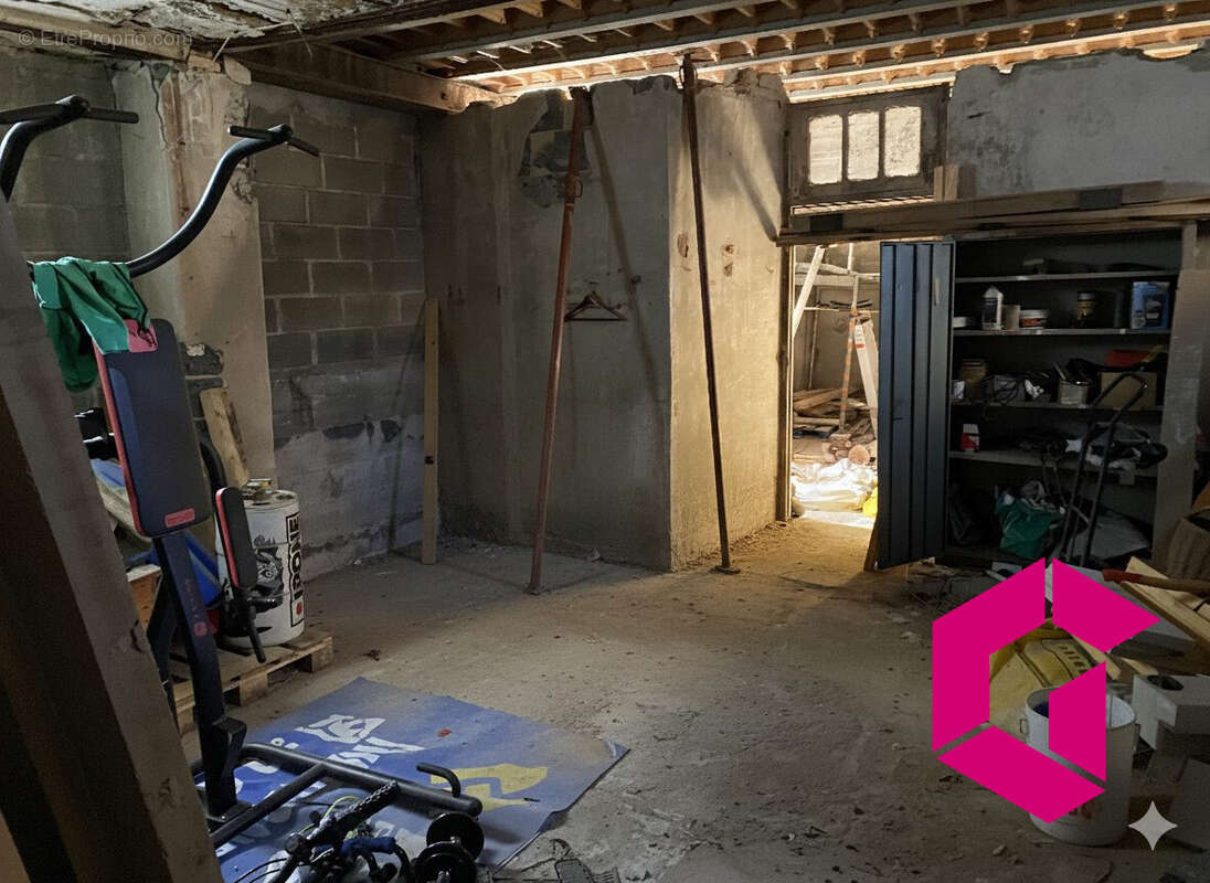 Maison à LA SEAUVE-SUR-SEMENE