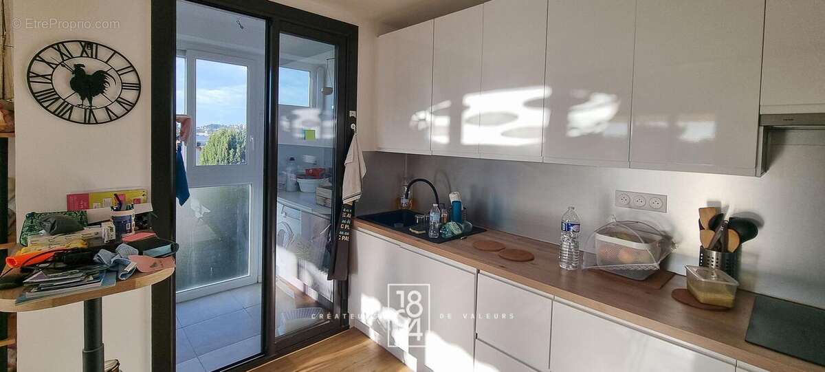 Appartement à MARSEILLE-8E