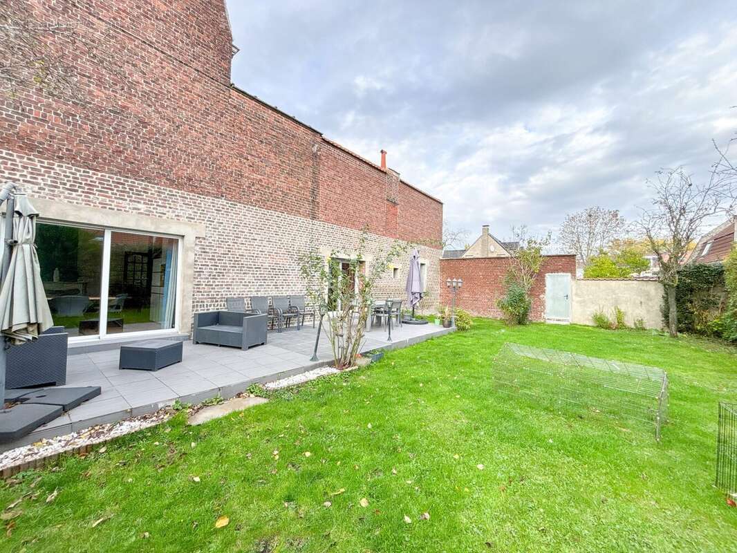 Maison à LYS-LEZ-LANNOY