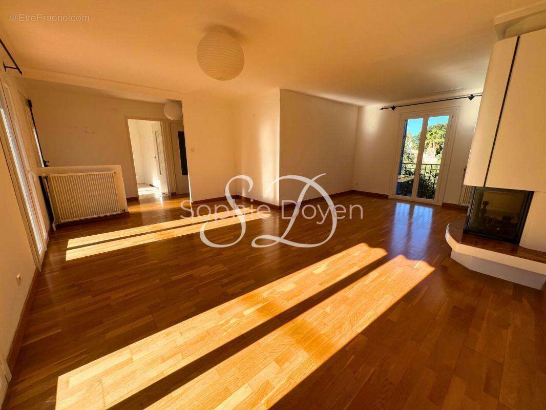 Maison à LAROQUE-DES-ALBERES