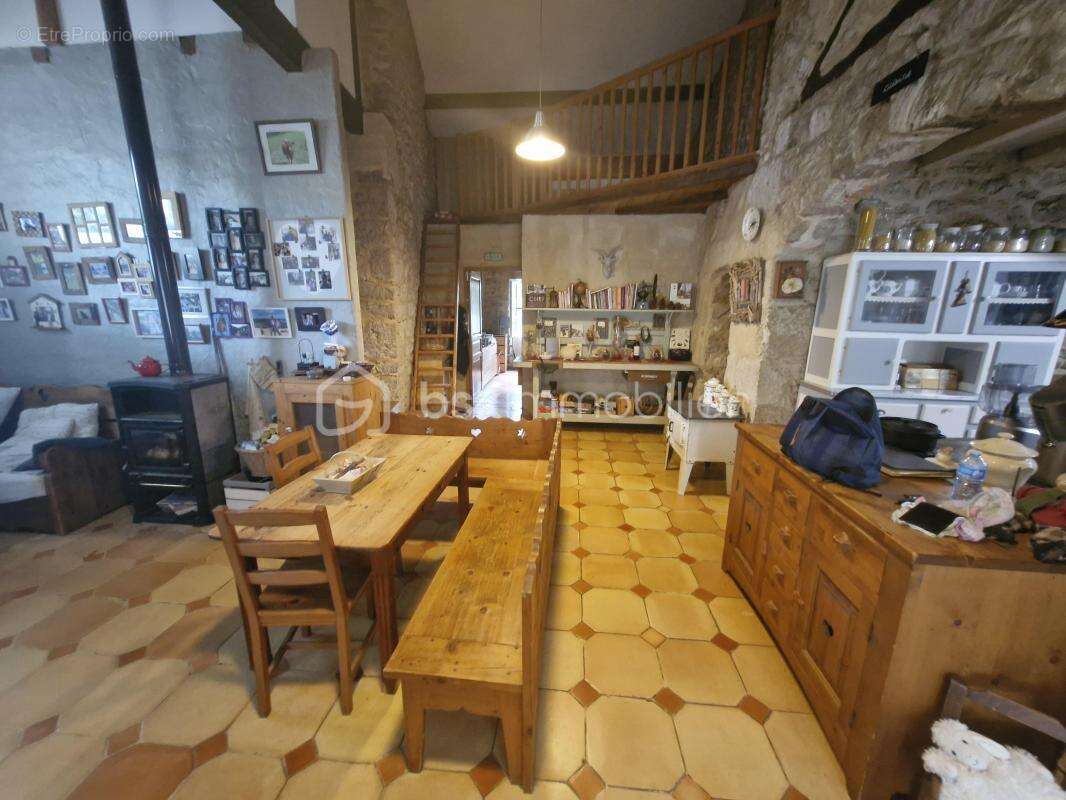 Maison à PORT-SAINTE-FOY-ET-PONCHAPT