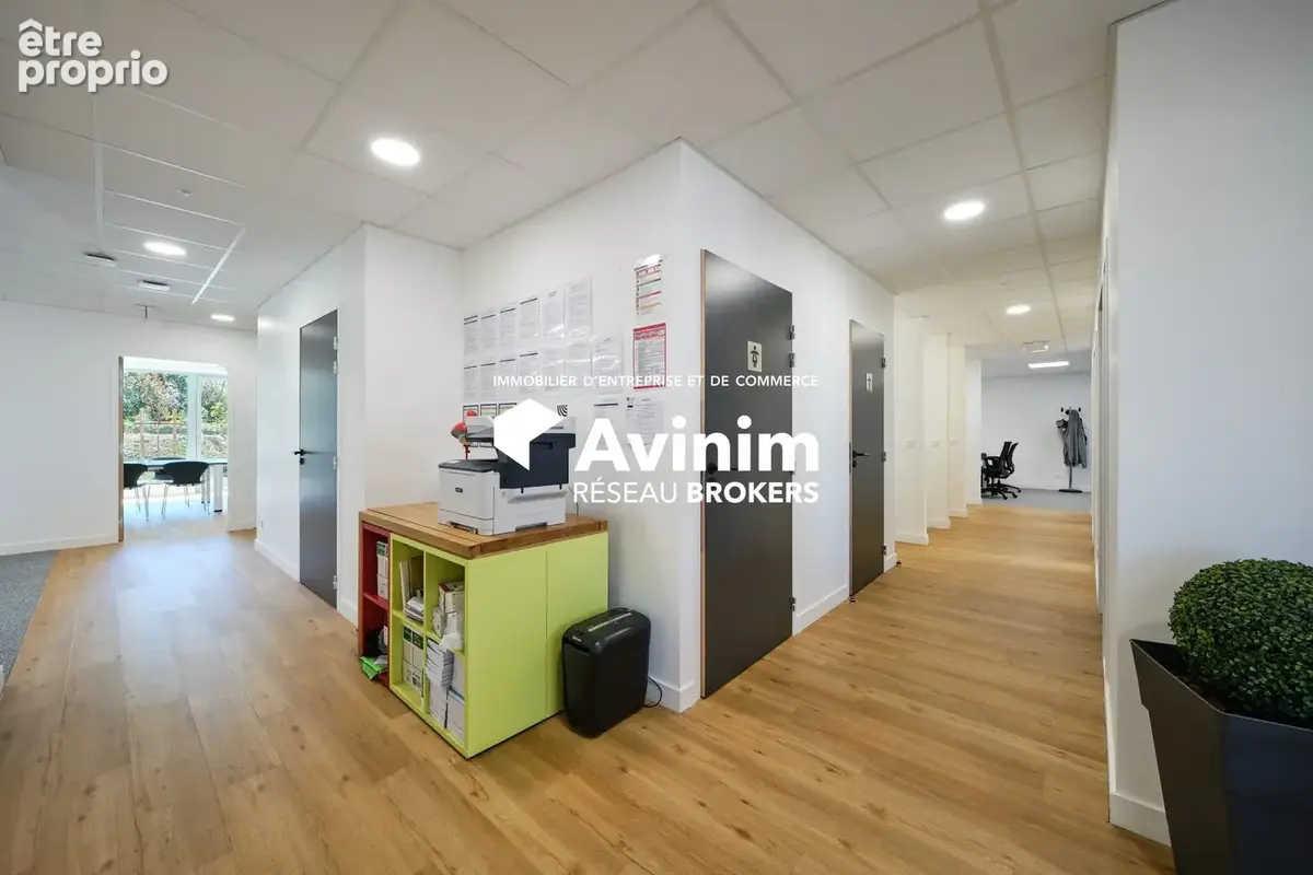 Commerce 320 m² à vendre à Argonay (74370) - photo 9