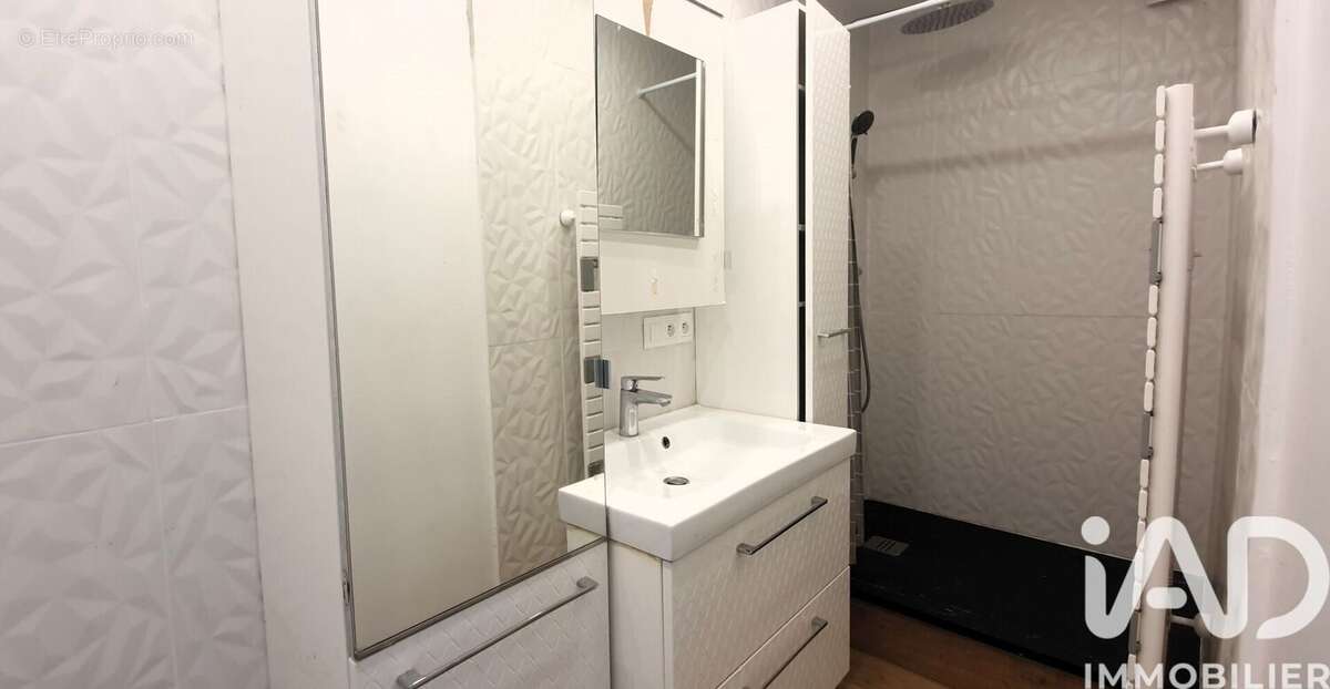 Maison 107 m² à Argoeuves  - photo 6