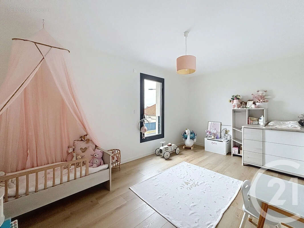 Maison à SAINT-ANDRE-LES-VERGERS