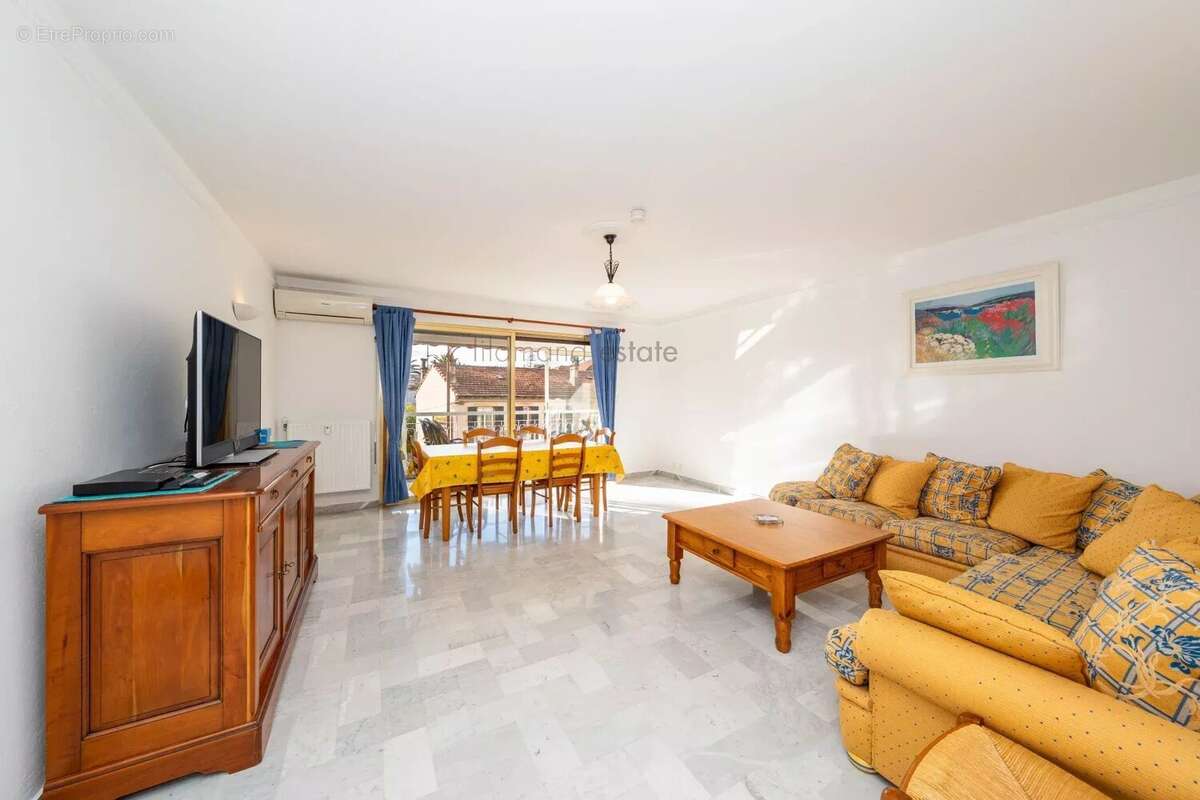 Appartement à LE CANNET