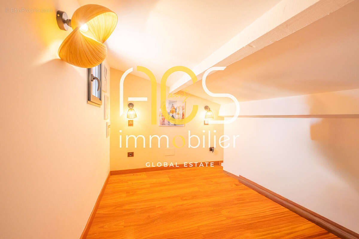 Maison à SAUSSET-LES-PINS